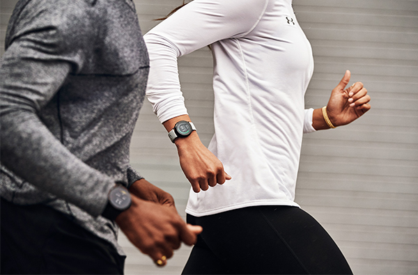 重訓也能帥一波？5款超實用「健身智慧腕錶」推薦，讓你成為全場時尚焦點！
