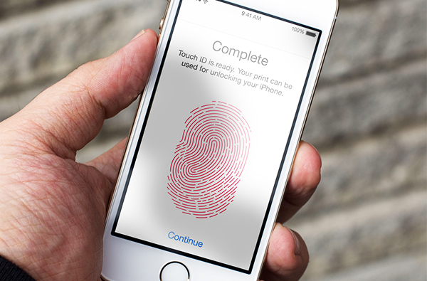你是如何解鎖你的iPhone？為何蘋果要從「指紋辨識」變成「生物識別技術」？