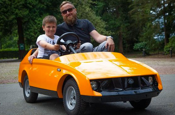 英國設計小孩專用教學電動車！杜絕三寶，從小做起！ 