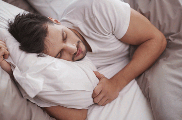 從睡覺姿勢就能透露出你不為人知的真實面？來看5種睡姿所延伸出來的內在性格