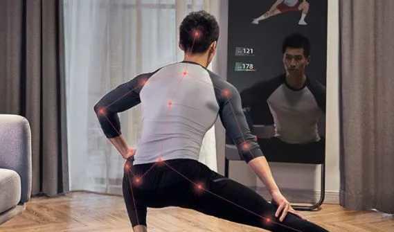 國外健人都在瘋!「健身魔鏡」優缺點分析,把教練搬回家的感覺是?