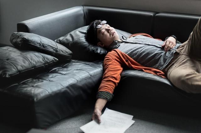 倦怠期是跳躍的機會?升遷必經的「成長痛」,善用疲憊感讓你更成功!