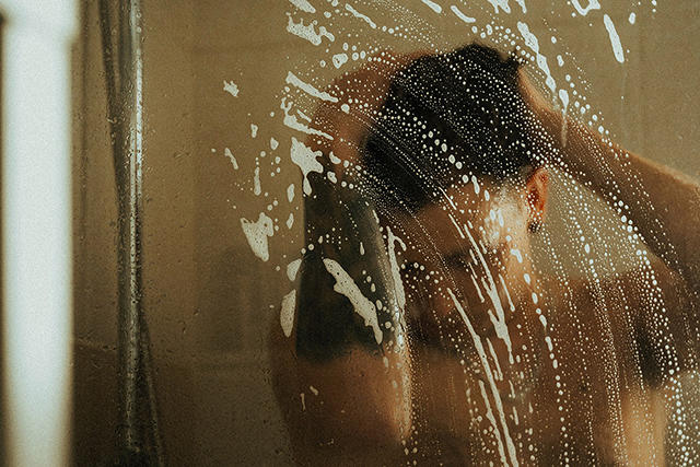 遠離噁心油垢味!消除「頭皮異味」 5 大注意事項,很基本卻一堆人做錯!