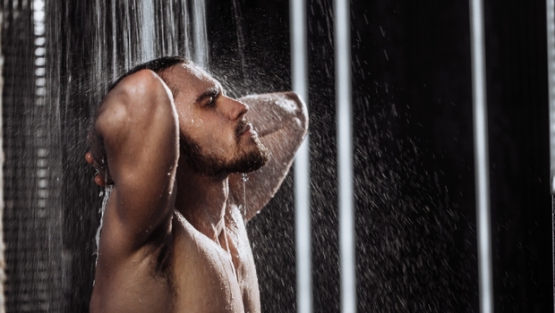 去海邊曬傷怎麼辦?擦蘆薈真的有用嗎?5個「曬傷後療法」步驟介紹