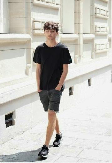 黑色t恤搭配穿法 穿出个性 潮男型男帅男 最新黑色t恤搭配大全 美购会