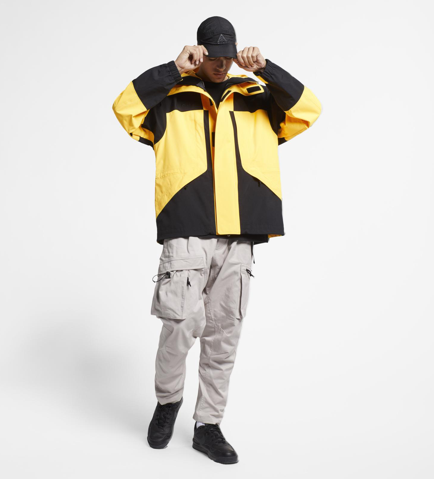 Стиль одежды gorpcore. Nike ACG ss19. Nike ACG ss19 Lookbook. Nike ACG ss21 look book. Pants Nike ACG Gore-Tex.